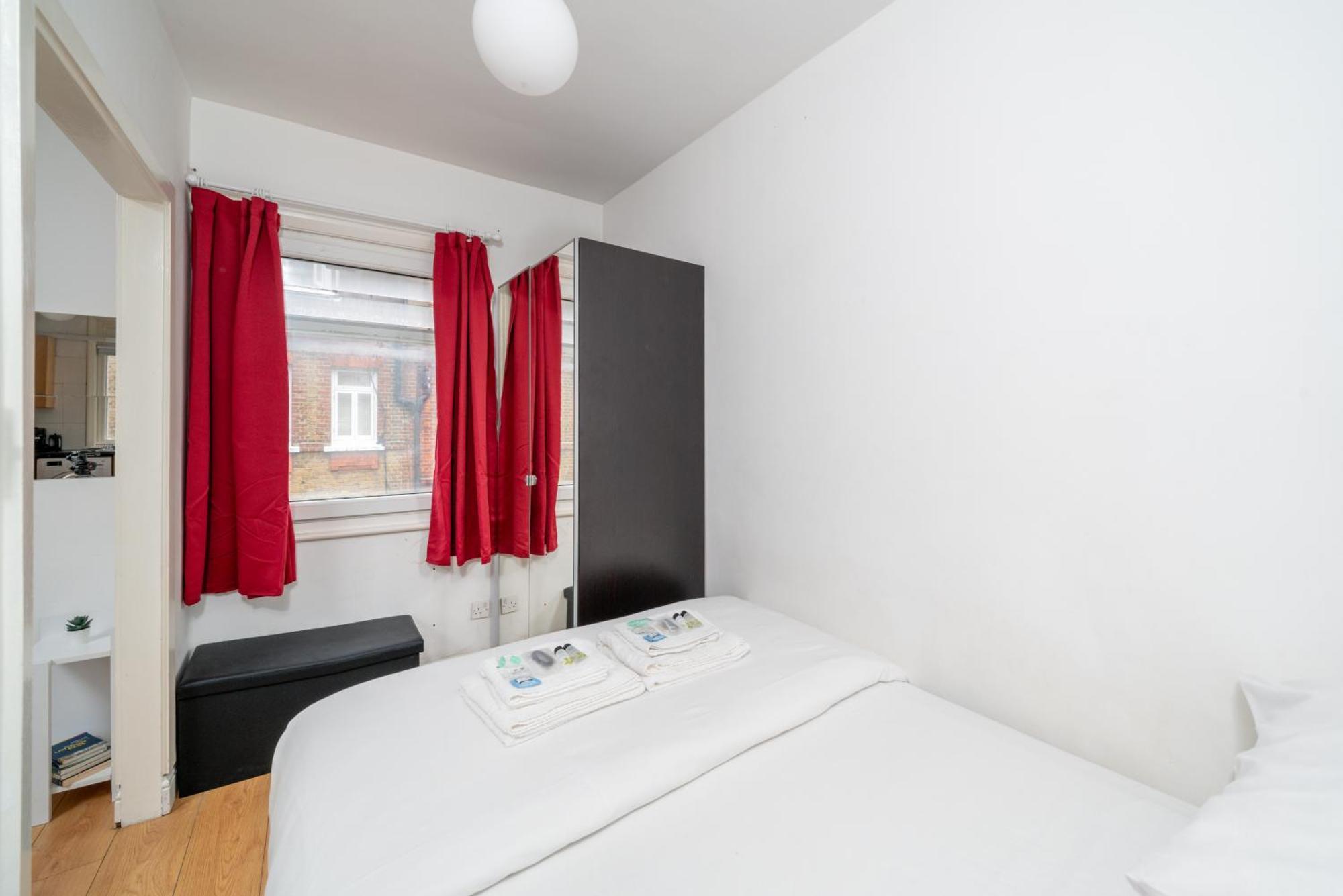 Carnaby & Oxford Street - Central Soho - One Bedroom - Double Bed & Sofabed London Exterior foto