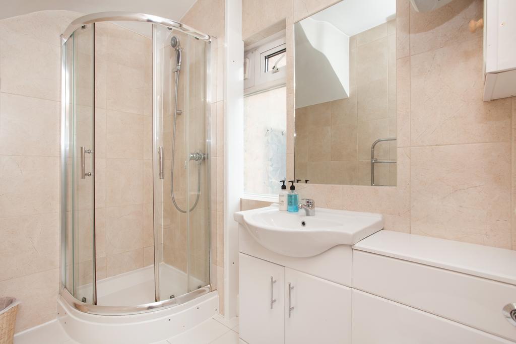 Carnaby & Oxford Street - Central Soho - One Bedroom - Double Bed & Sofabed London Exterior foto